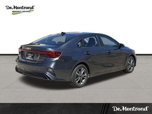 Used 2024 Kia Forte LXS FWD image 5