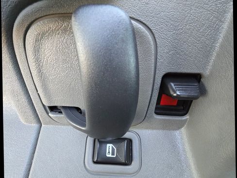 Used 2020 Chevrolet Express 2500 LS w/ Driver Convenience Package image 17