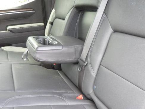 Used 2023 Chevrolet Silverado 1500 LT Trail Boss w/ Convenience Package II AWD/4WD image 21
