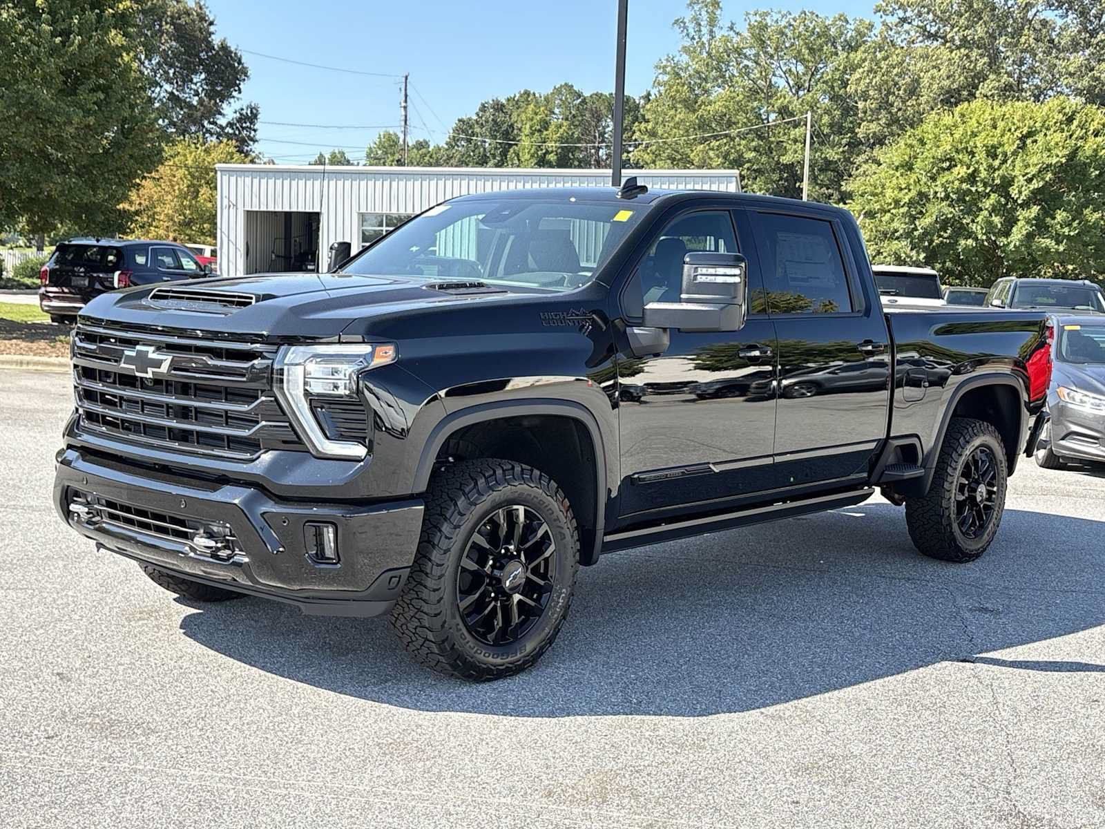 New 2026 Chevrolet Silverado 2500 High Country w/ Midnight Edition AWD/4WD image 2