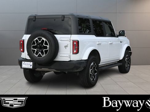 Used 2023 Ford Bronco Outer Banks image 5