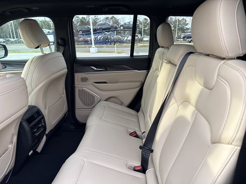 New 2026 Jeep Grand Cherokee Limited RWD image 31