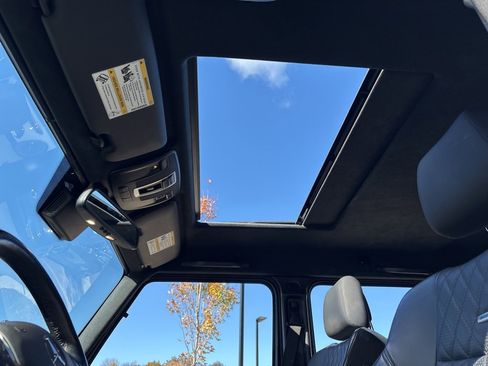 Used 2016 Mercedes-Benz G 63 AMG 4MATIC image 24