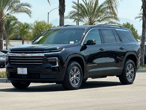 New 2026 Chevrolet Traverse LT FWD image 8