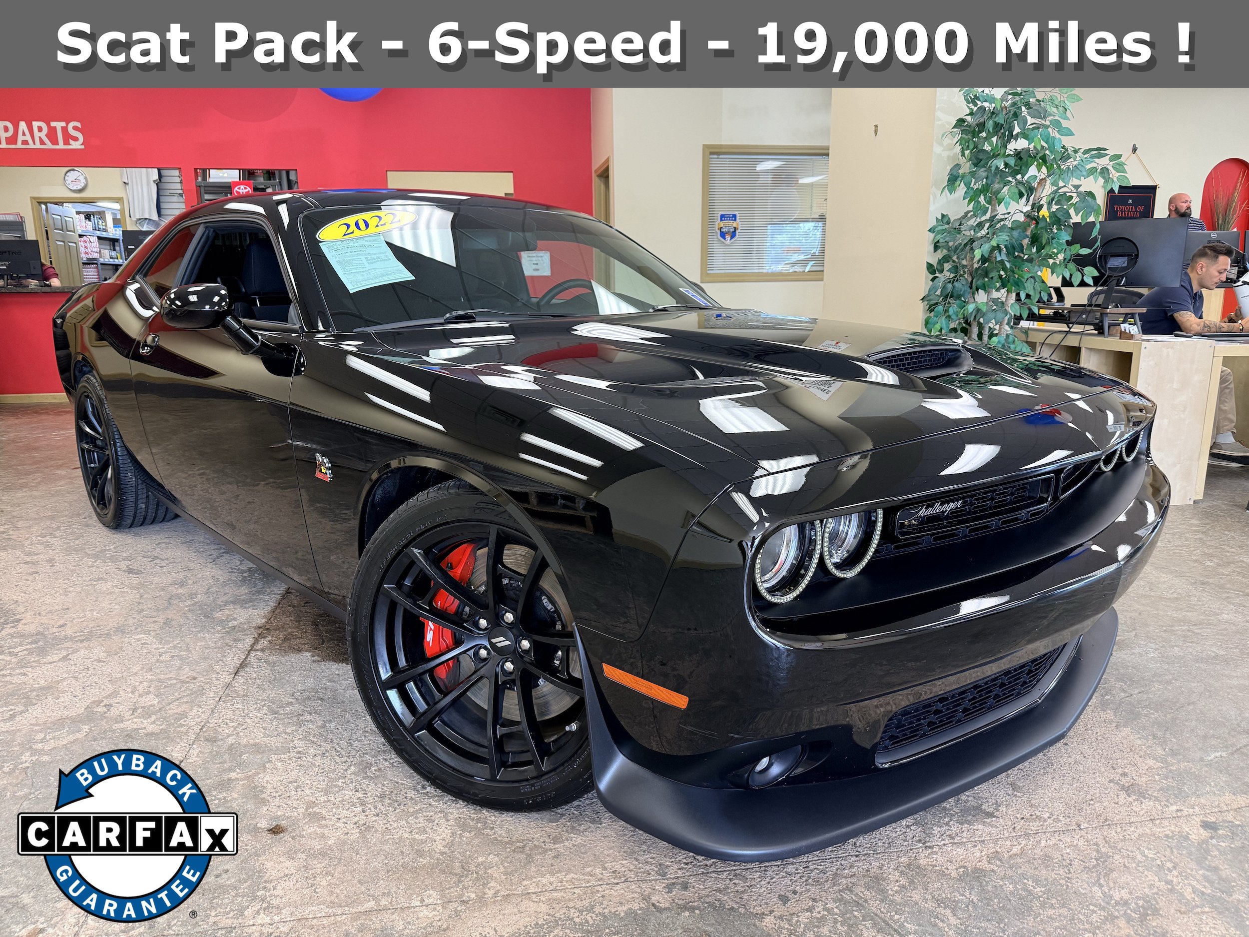 Used 2022 Dodge Challenger R/T Scat Pack w/ Dynamics Package RWD image 1