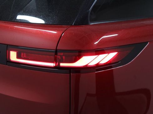 Used 2024 Land Rover Range Rover Sport Dynamic SE image 44