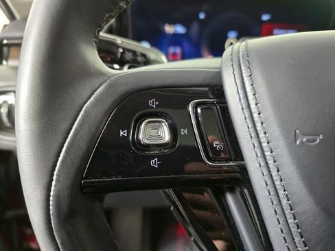 Used 2025 Lincoln Aviator Reserve w/ Equipment Group 201A image 30