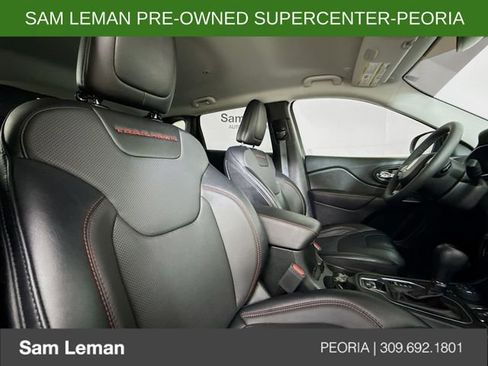 Used 2022 Jeep Cherokee Trailhawk w/ Sound & Nav Group image 27