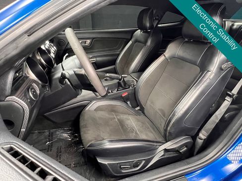 Used 2017 Ford Mustang Shelby GT350 RWD image 5