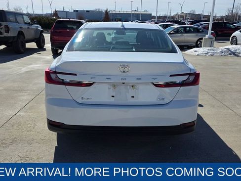 Used 2025 Toyota Camry LE image 4