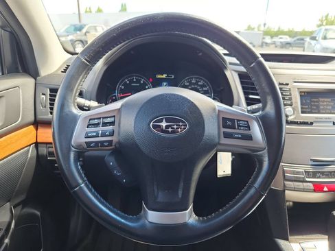 Used 2014 Subaru Outback 3.6R Limited w/ Moonroof Package AWD/4WD image 14