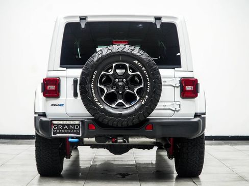 Used 2023 Jeep Wrangler Unlimited Rubicon 4xe w/ Steel Bumper Group AWD/4WD image 12
