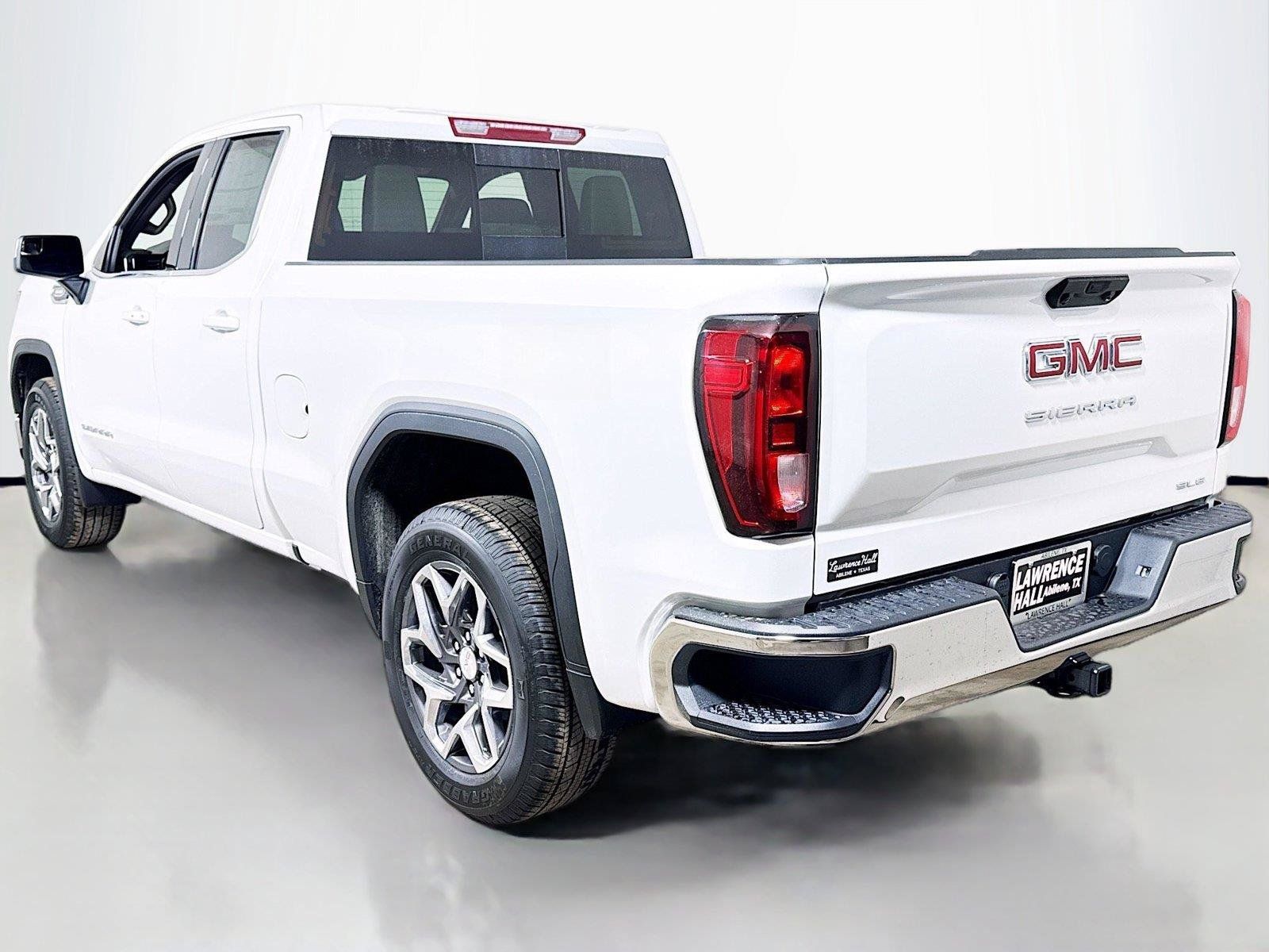 New 2026 GMC Sierra 1500 SLE w/ Preferred Package RWD image 3