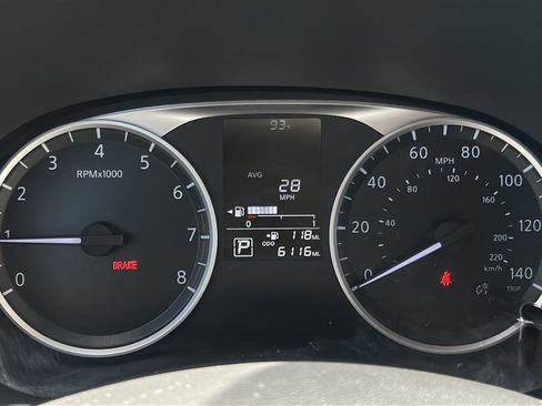Certified 2025 Nissan Kicks Play S FWD image 26