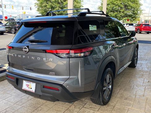 Certified 2025 Nissan Pathfinder SV AWD/4WD image 7