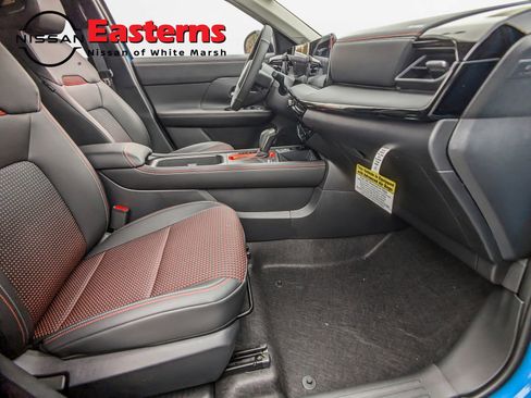 New 2026 Nissan Kicks SR w/ SR Premium Package FWD image 25
