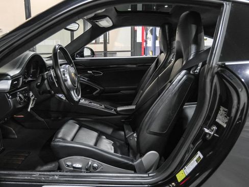 Used 2016 Porsche 911 Carrera Black Edition RWD image 34