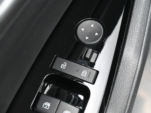 Used 2023 Kia Sportage X-Line image 12