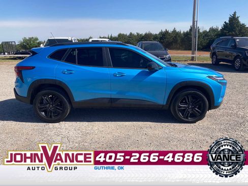 Used 2025 Chevrolet Trax ACTIV w/ Driver Confidence Package FWD image 8