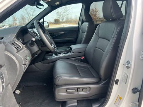 Used 2024 Honda Passport EX-L image 26