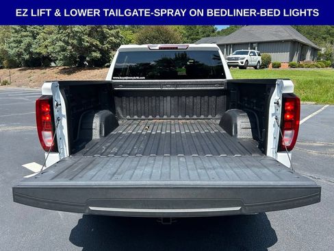 Used 2023 GMC Sierra 1500 Elevation w/ X31 Off-Road Package AWD/4WD image 12