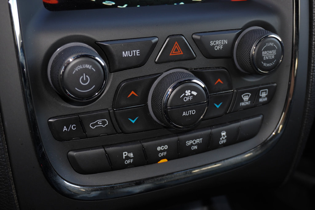 Used 2020 Dodge Durango R/T w/ Blacktop Package AWD/4WD image 34