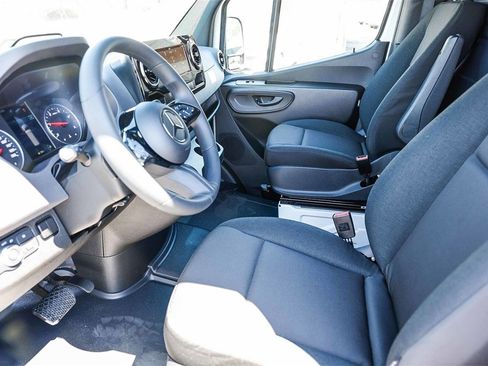 New 2025 Mercedes-Benz Sprinter 2500 image 16