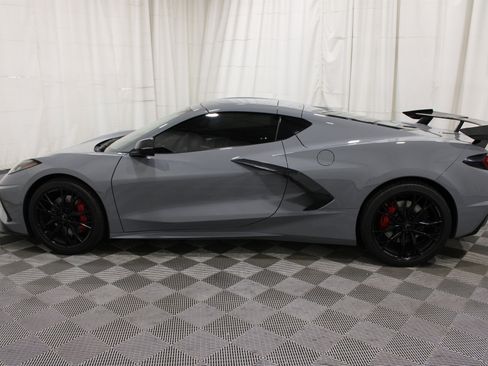 Used 2025 Chevrolet Corvette Stingray Preferred Cpe w/ Z51 Performance Package RWD image 32