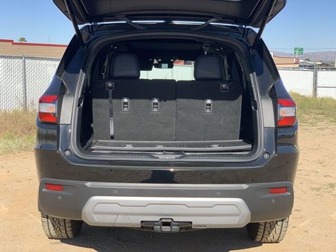 Used 2025 Honda Pilot TrailSport image 24