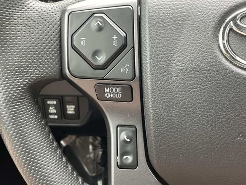 Used 2022 Toyota Tacoma TRD Off-Road w/ TRD Premium Off Road Package image 21