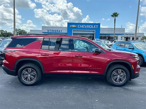 New 2026 Chevrolet Traverse LT w/ Driver Confidence Package image 3