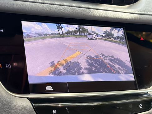 Used 2023 Cadillac XT5 Premium Luxury FWD image 22