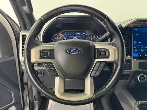 Used 2022 Ford F350 Lariat w/ Black Appearance Package AWD/4WD image 13