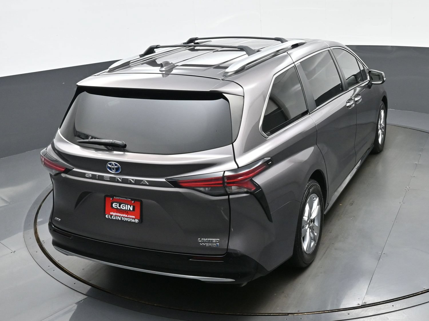 Used 2022 Toyota Sienna Limited AWD/4WD image 42