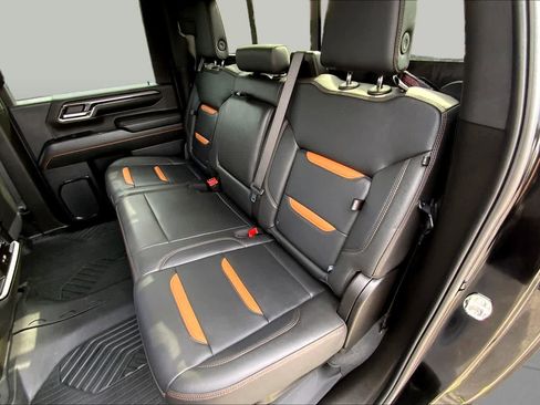 Used 2024 GMC Sierra 2500 AT4 w/ AT4 Premium Plus Package AWD/4WD image 19