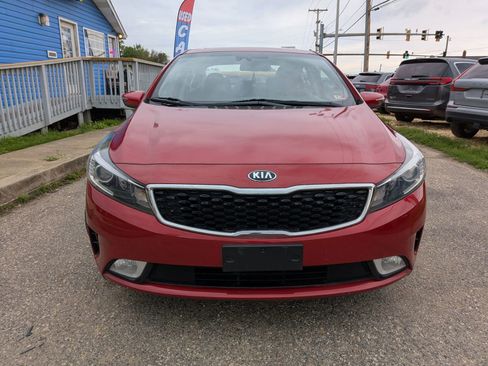 Used 2018 Kia Forte S w/ S Technology Plus Package FWD image 8