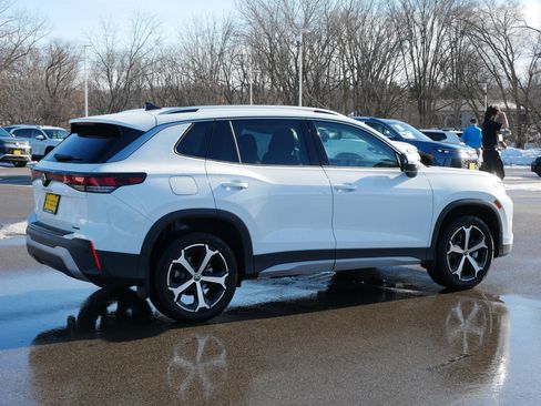 New 2026 Volkswagen Tiguan SE image 2