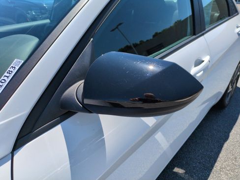 Used 2025 Hyundai Elantra Sport FWD image 10