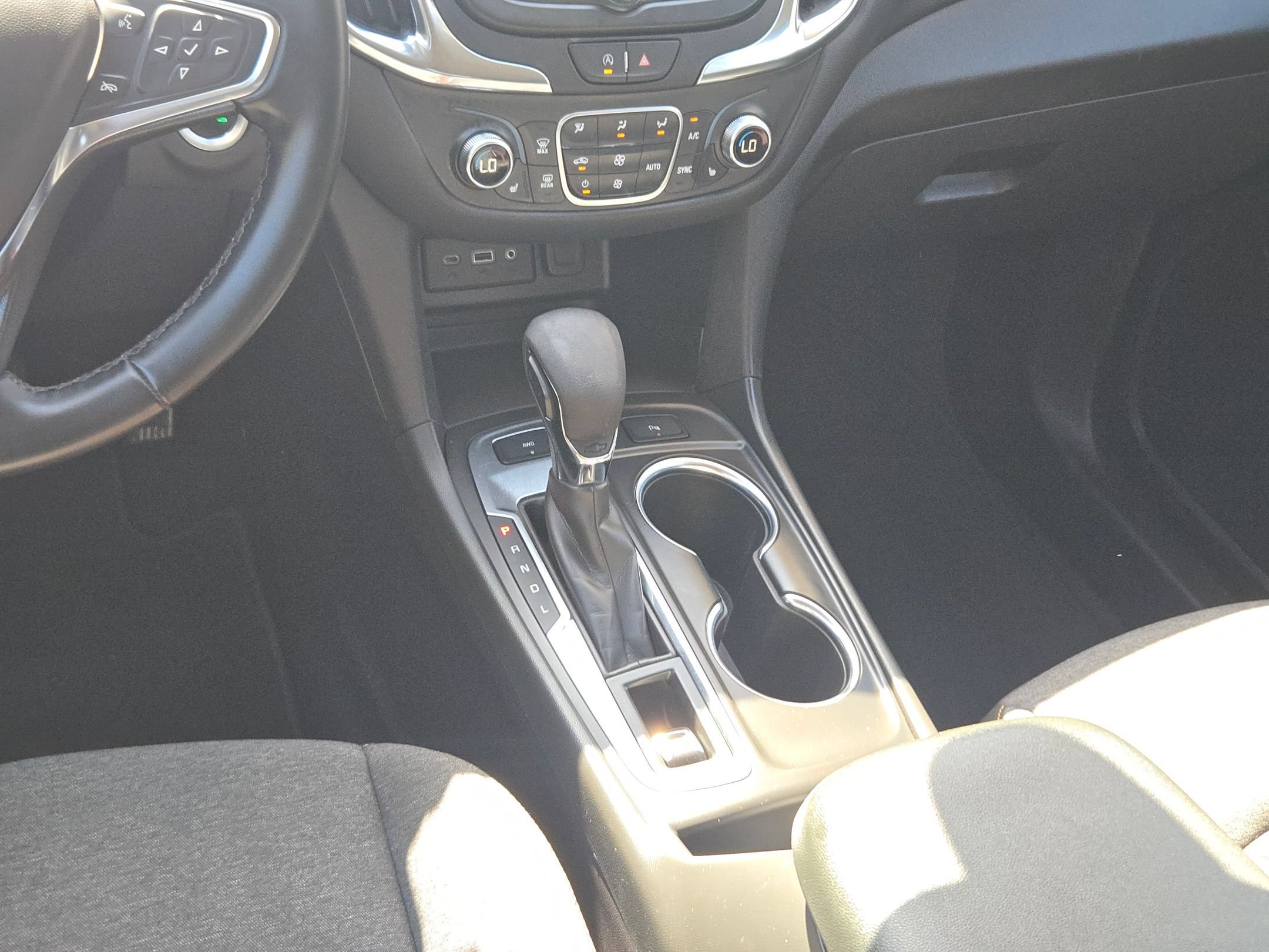 Used 2024 Chevrolet Equinox LT AWD/4WD image 18