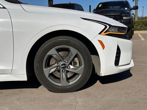 Used 2022 Kia K5 LXS image 10