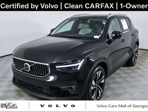 Certified 2025 Volvo XC40 B5 Plus image 1
