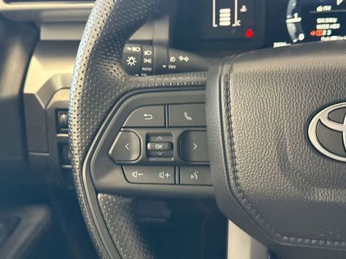 Used 2025 Toyota Tacoma SR5 image 25