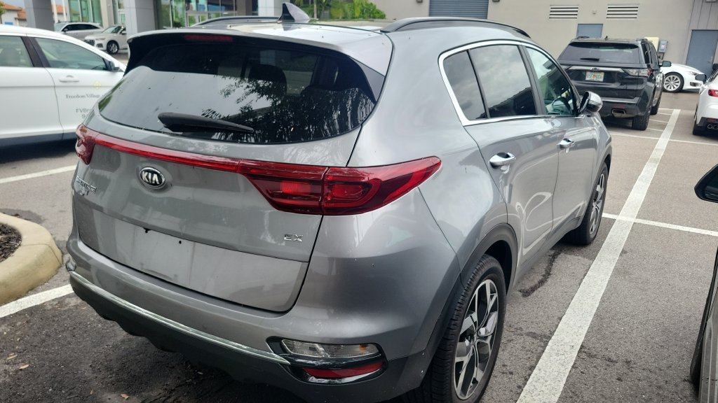 Used 2021 Kia Sportage EX w/ EX Technology Package FWD image 7