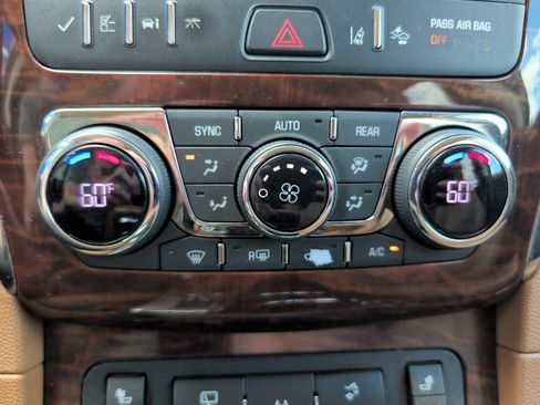 Used 2016 Buick Enclave Leather FWD image 14