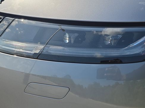 Certified 2024 Land Rover Range Rover Sport Dynamic SE image 31