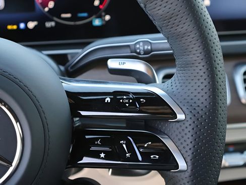 New 2026 Mercedes-Benz GLE 63 AMG S image 36