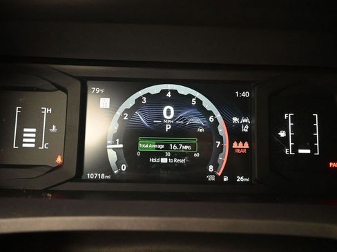 Used 2025 Toyota Tacoma SR5 AWD/4WD image 13
