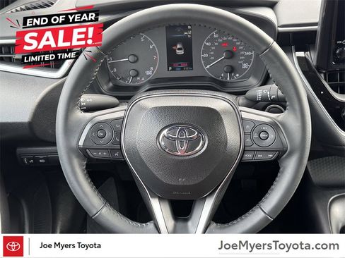 Used 2025 Toyota Corolla SE image 11