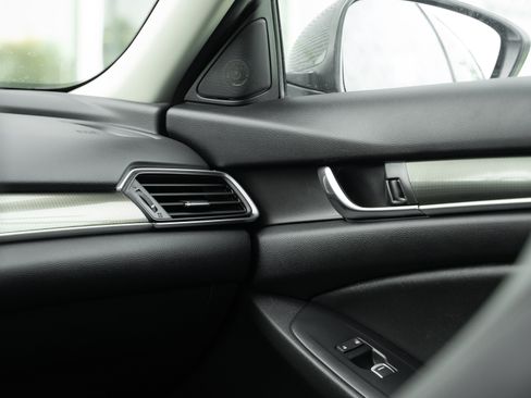 Used 2021 Honda Accord Sport Special Edition image 14