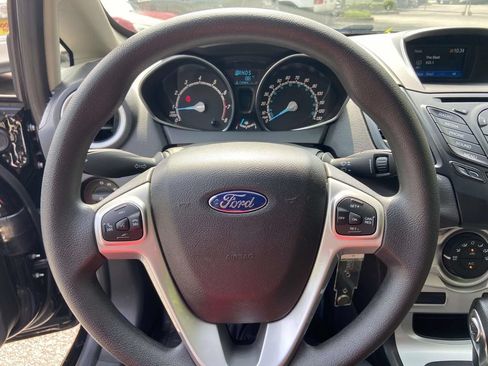 Used 2019 Ford Fiesta SE FWD image 33
